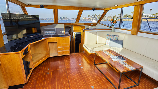 Los Angeles Yacht Charter Luxury Yacht