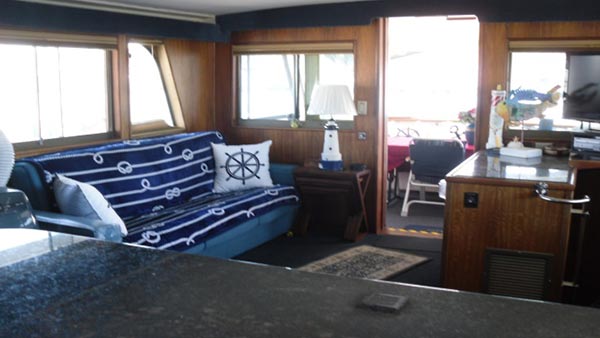 Los-Angeles-Yacht-Charter_0002_58ft-Luxury-Yacht-4
