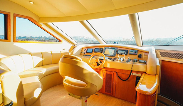 70ft Luxury Yacht